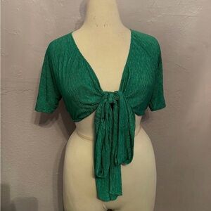 Woman’s green crop top